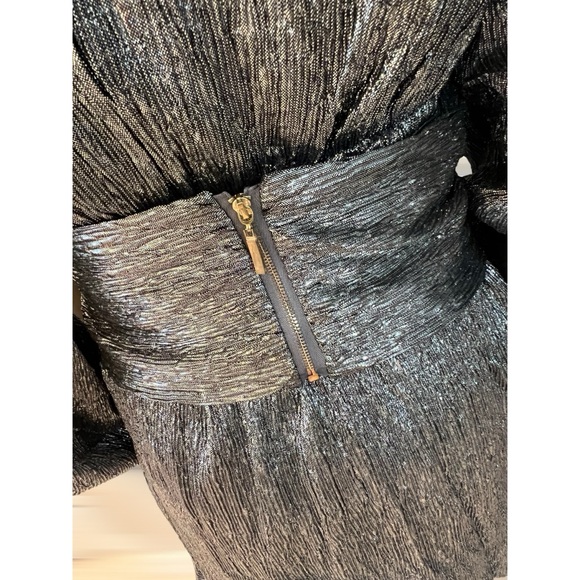 BEULAH Absolutely beautiful metallic silver Surplice dress S M L - Picture 10 of 14